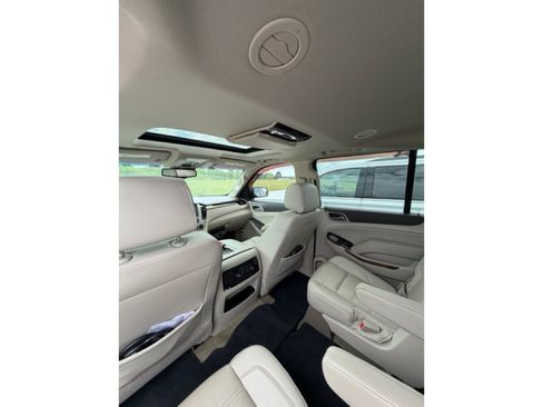 Used 2019 GMC Yukon XL Denali w/ Open Road Package image 5
