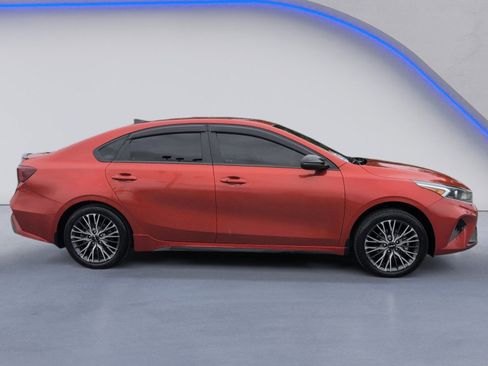 Used 2022 Kia Forte GT-Line w/ GT-Line Premium Package FWD image 11