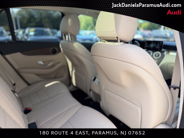 Used 2021 Mercedes-Benz GLC 300 4MATIC image 17