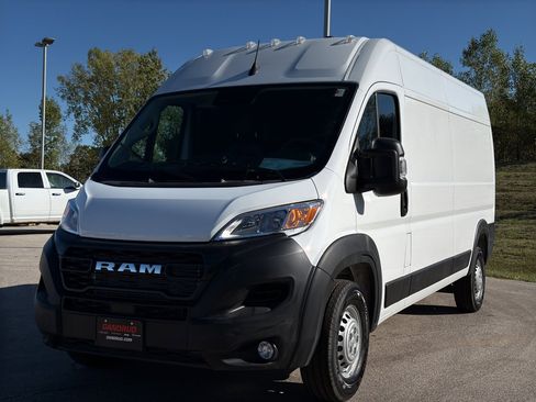 New 2026 RAM ProMaster 2500 w/ Convenience Group image 2