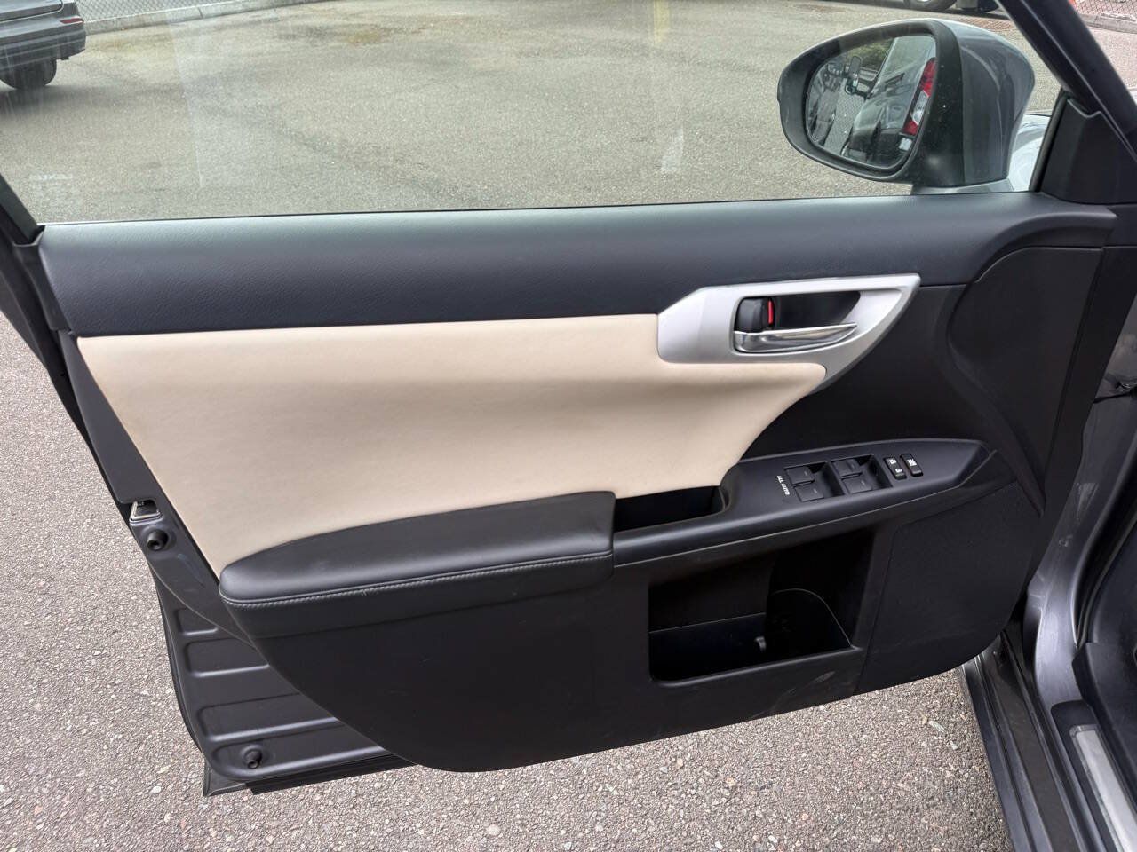 Used 2013 Lexus CT 200h w/ Seat Comfort Pkg FWD image 45