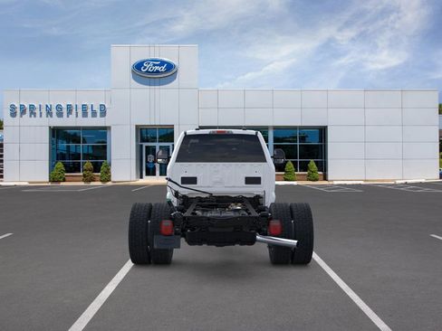 New 2025 Ford F550 4x4 Regular Cab Super Duty image 5