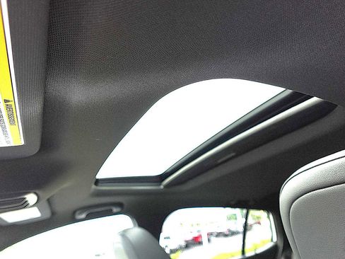 New 2026 Buick Envista Sport Touring w/ Convenience II Package FWD image 23