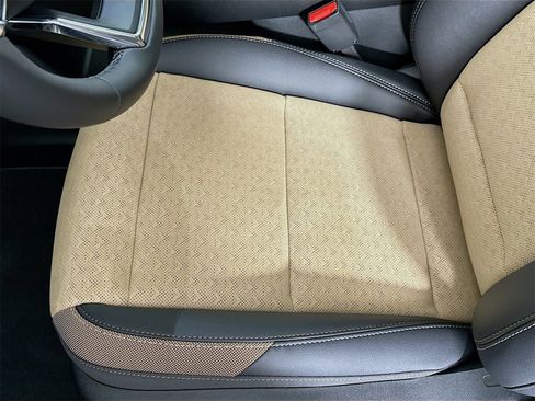 New 2026 Chevrolet Equinox ACTIV w/ Convenience Package III image 19