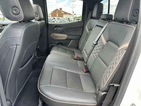 Used 2024 GMC Canyon Denali AWD/4WD image 27