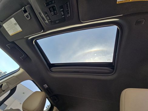 Used 2021 Toyota Sienna XLE FWD image 37