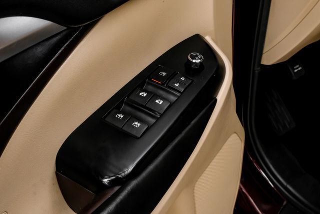 Used 2019 Toyota Highlander XLE FWD image 49
