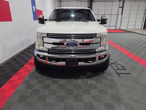 Used 2017 Ford F350 Lariat w/ Lariat Ultimate Package image 4