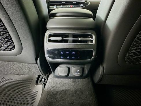 New 2026 Genesis GV70 2.5T Sport Prestige AWD/4WD image 18