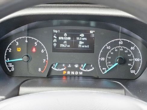 Used 2023 Ford Transit 250 Medium Roof image 21