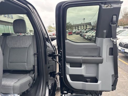 New 2026 Ford F250 XLT w/ FX4 Off-Road Package image 21