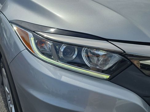 Used 2022 Honda HR-V LX image 7
