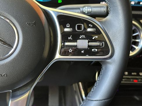 Used 2023 Mercedes-Benz CLA 250 image 35