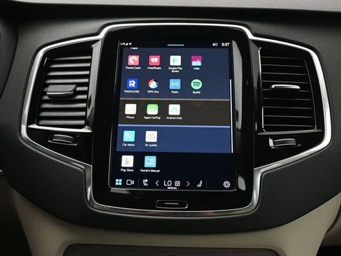 Used 2023 Volvo XC90 T8 Plus image 20