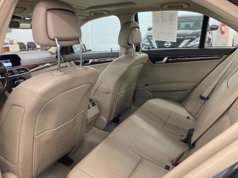Used 2014 Mercedes-Benz C 300 4MATIC Sedan image 10