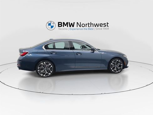 Used 2025 BMW 330i xDrive Sedan w/ M Sport Package image 4