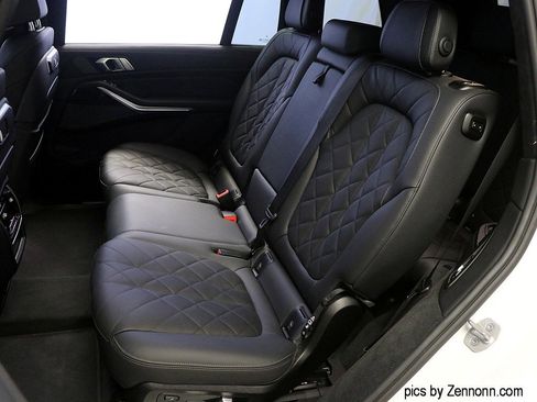 Certified 2023 BMW X7 xDrive40i w/ M Sport Package image 12