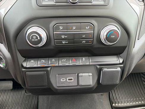 New 2026 GMC Sierra 1500 Pro AWD/4WD image 13