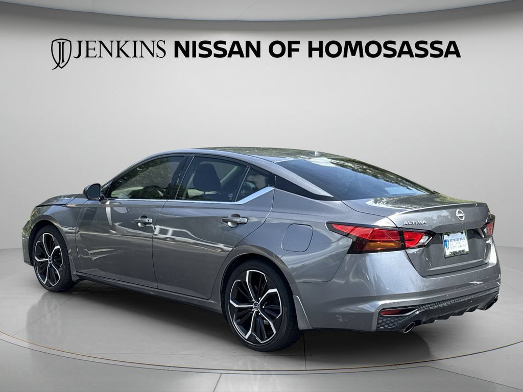 Certified 2024 Nissan Altima 2.5 SR FWD image 11