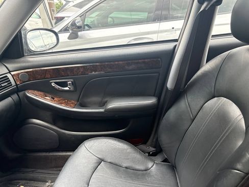 Used 2001 Hyundai XG300 FWD image 13