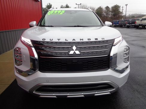 Used 2022 Mitsubishi Outlander SEL image 13