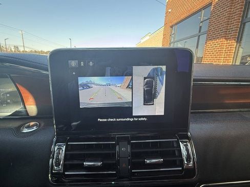 Used 2020 Lincoln Navigator Reserve w/ Luxury Package image 33