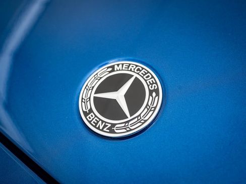 Certified 2025 Mercedes-Benz GLA 250 4MATIC image 4