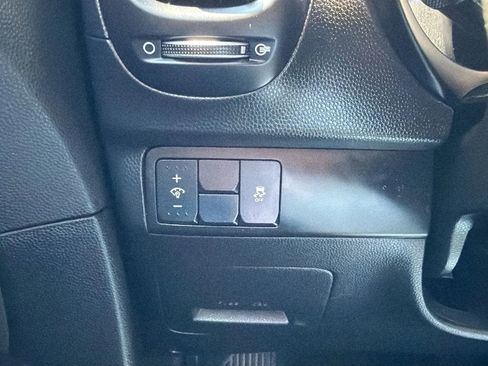 Used 2019 Kia Soul + FWD image 15