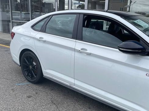 New 2026 Volkswagen Jetta GLI Autobahn FWD image 8