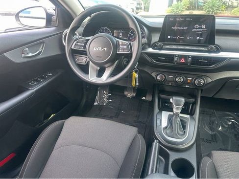 Certified 2023 Kia Forte LXS w/ LXS Technology Package image 12