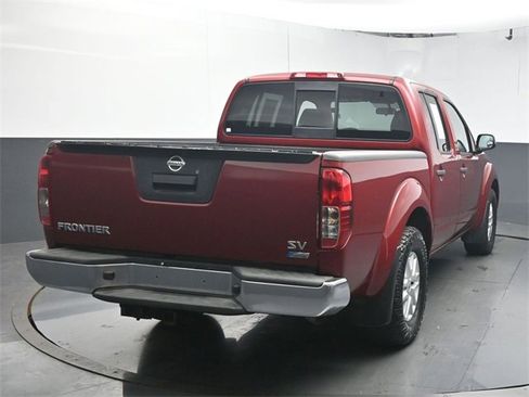 Used 2019 Nissan Frontier SV image 7
