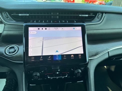 Used 2022 Jeep Grand Cherokee L Limited image 28