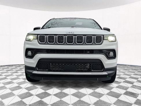 Used 2023 Jeep Compass Limited w/ Sun and Sound Group AWD/4WD image 16