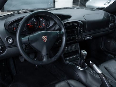 Used 2004 Porsche 911 Carrera 4S AWD/4WD image 46