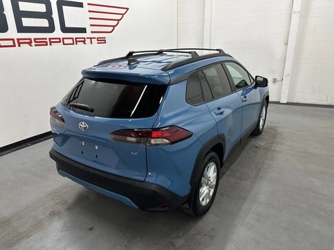 Used 2026 Toyota Corolla Cross LE FWD image 8