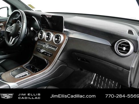 Used 2021 Mercedes-Benz GLC 300 4MATIC w/ Multimedia Package image 23