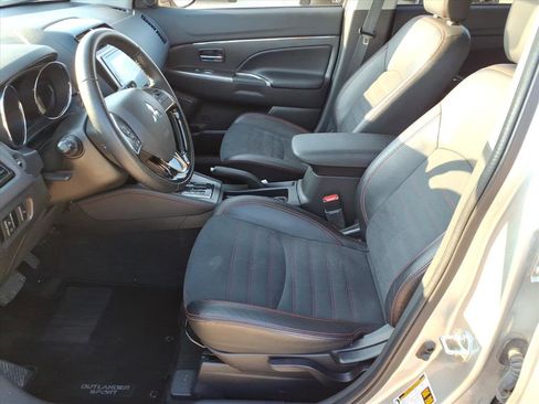 Used 2024 Mitsubishi Outlander Sport SE image 17