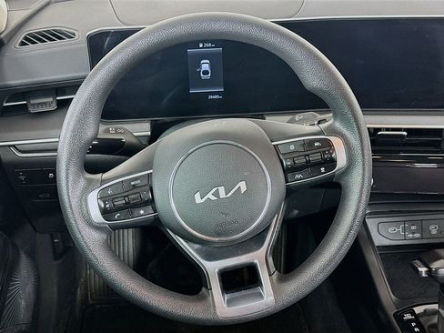 Used 2025 Kia K5 LXS image 18