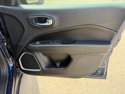 Used 2018 Jeep Compass Limited w/ Navigation Group AWD/4WD image 20