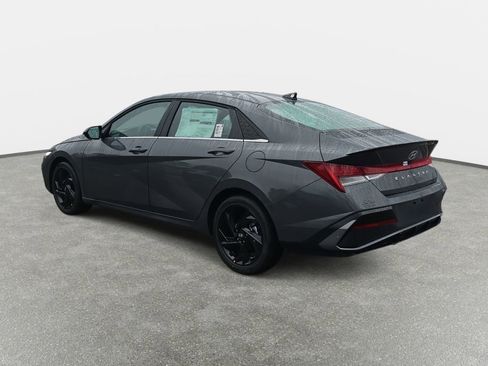 New 2026 Hyundai Elantra SEL Sport Premium FWD image 7