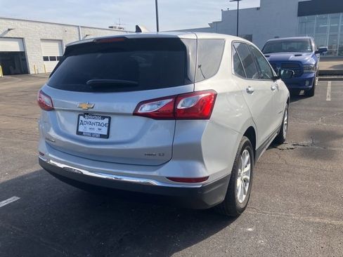 Used 2018 Chevrolet Equinox LT image 3