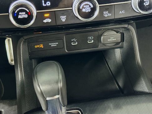 Used 2025 Honda Civic Sport image 26