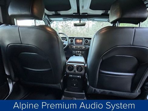 Used 2020 Jeep Wrangler Unlimited Sahara image 23