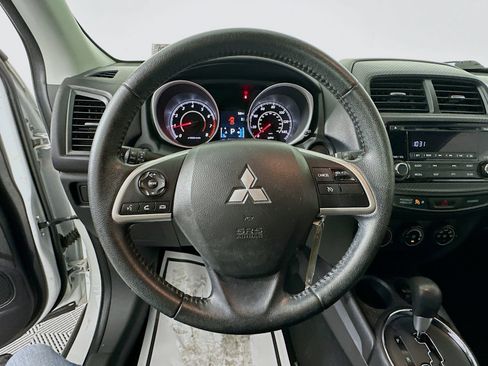 Used 2015 Mitsubishi Outlander Sport ES image 11