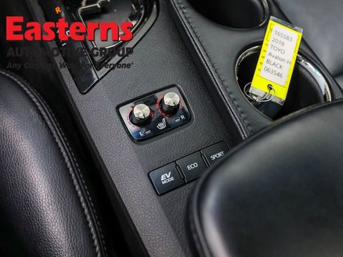 Used 2018 Toyota Avalon XLE Premium image 18