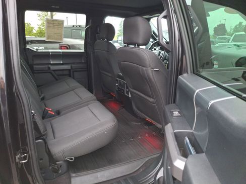 Used 2020 Ford F150 XLT w/ Equipment Group 302A Luxury AWD/4WD image 23