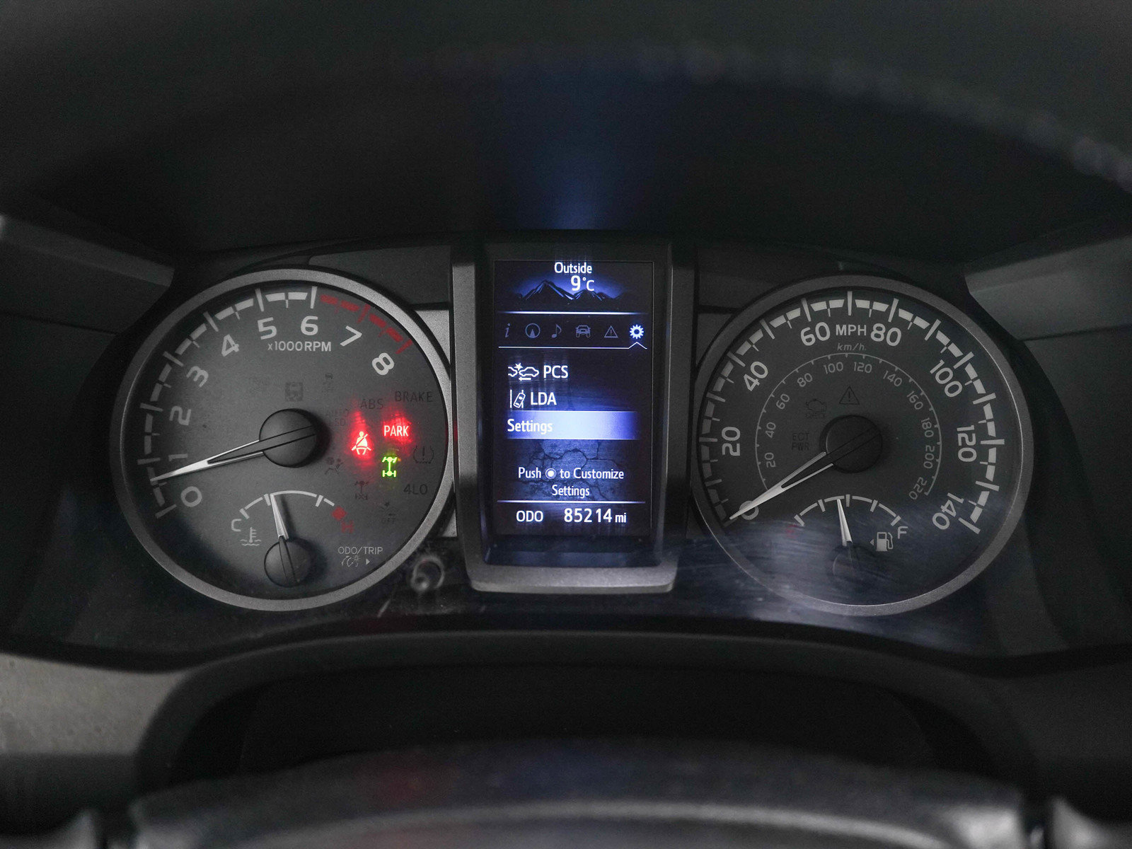 Used 2019 Toyota Tacoma TRD Sport AWD/4WD image 23