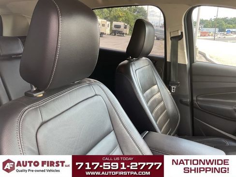 Used 2018 Ford Escape Titanium AWD/4WD image 17