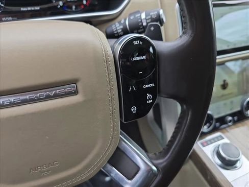 Used 2019 Land Rover Range Rover HSE image 19
