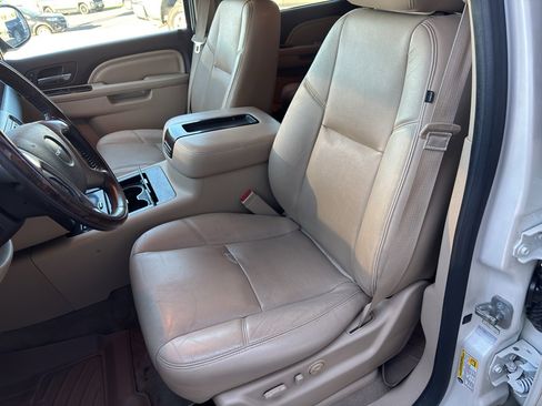 Used 2013 GMC Yukon XL Denali image 9